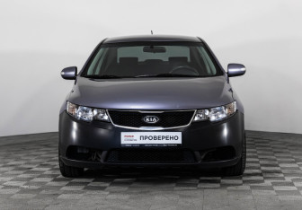 Подержанный автомобиль Kia Cerato Sedan 2009 года (2 фото)