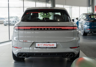 Новый Porsche Cayenne 2024 (5 фото)