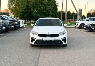 Подержанный автомобиль Kia Cerato Sedan 2020 года (2 фото)