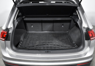 Подержанный автомобиль Volkswagen Tiguan 2019 года (19 фото)