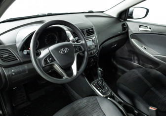 Подержанный автомобиль Hyundai Solaris Sedan 2016 года (11 фото)