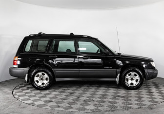 Подержанный автомобиль Subaru Forester Suv 1999 года (4 фото)