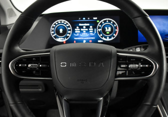 Подержанный автомобиль Omoda C5 2024 года (16 фото)