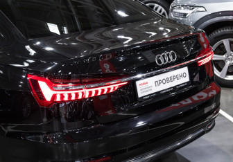 Подержанный автомобиль Audi A6 Sedan 2018 года (18 фото)