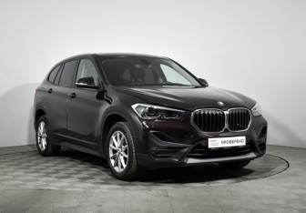 Подержанный автомобиль BMW X1 2020 года (3 фото)