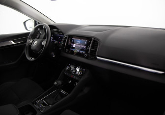 Подержанный автомобиль Skoda Karoq 2021 года (24 фото)