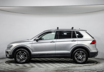 Подержанный автомобиль Volkswagen Tiguan 2017 года (8 фото)