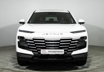 Подержанный автомобиль Jetour Dashing 2023 года (2 фото)