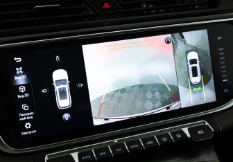 Подержанный автомобиль Geely Atlas Pro 2023 года (17 фото)