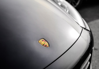 Подержанный автомобиль Porsche Cayenne 2014 года (10 фото)