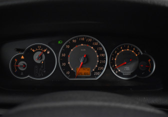 Подержанный автомобиль Citroen C5 Liftback 2006 года (20 фото)