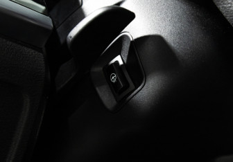 Подержанный автомобиль BMW X3 2014 года (20 фото)