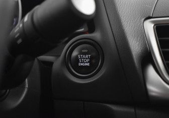 Подержанный автомобиль Mazda 3 Sedan 2017 года (17 фото)