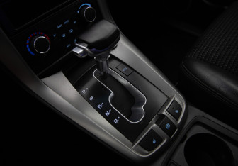 Подержанный автомобиль Chevrolet Captiva 2012 года (12 фото)