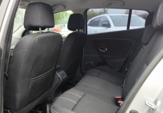 Подержанный автомобиль Renault Megane Hatchback 2013 года (12 фото)