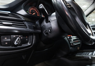 Подержанный автомобиль BMW X5 2015 года (26 фото)