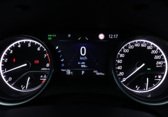 Подержанный автомобиль Toyota Camry Sedan 2021 года (20 фото)
