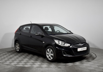 Подержанный автомобиль Hyundai Solaris Hatchback 2013 года (3 фото)