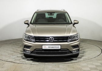 Подержанный автомобиль Volkswagen Tiguan 2017 года (2 фото)