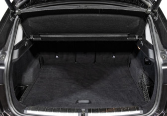 Подержанный автомобиль BMW X1 2016 года (20 фото)