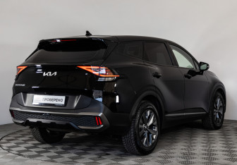 Подержанный автомобиль Kia Sportage 2023 года (5 фото)