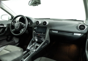 Подержанный автомобиль Audi A3 Hatchback 2012 года (9 фото)