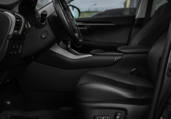 Подержанный автомобиль Lexus NX 2015 года (27 фото)