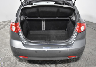 Подержанный автомобиль Chevrolet Lacetti Hatchback 2010 года (18 фото)