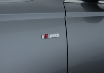 Подержанный автомобиль Audi A6 Sedan 2012 года (14 фото)