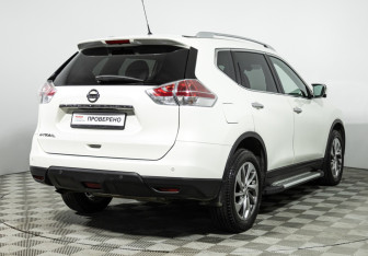 Подержанный автомобиль Nissan X-Trail 2016 года (5 фото)