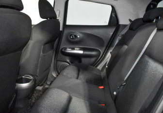 Подержанный автомобиль Nissan Juke 2013 года (10 фото)