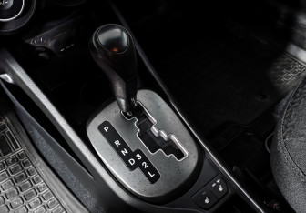 Подержанный автомобиль Kia Rio Hatchback 2013 года (11 фото)