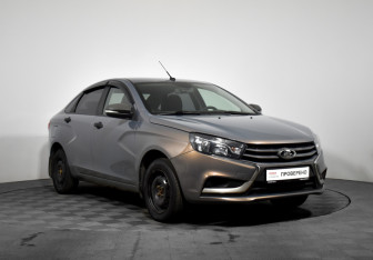 Подержанный автомобиль LADA (ВАЗ) Vesta Sedan 2018 года (3 фото)