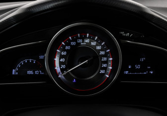 Подержанный автомобиль Mazda 3 Sedan 2013 года (19 фото)