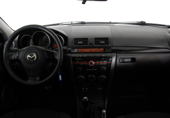 Подержанный автомобиль Mazda 3 Sedan 2008 года (8 фото)