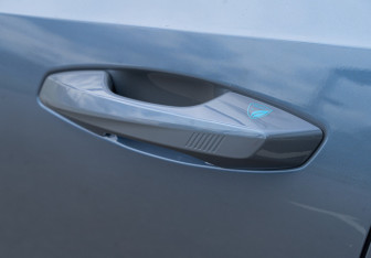 Новый Geely Atlas 2025 (15 фото)