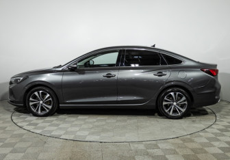 Подержанный автомобиль Changan Eado Plus 2023 года (8 фото)
