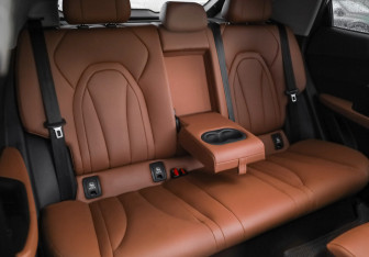 Подержанный автомобиль Omoda C5 2023 года (32 фото)