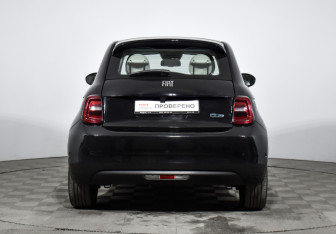 Подержанный автомобиль Fiat 500 Hatchback 2021 года (6 фото)