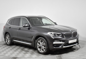 Подержанный автомобиль BMW X3 2019 года (3 фото)