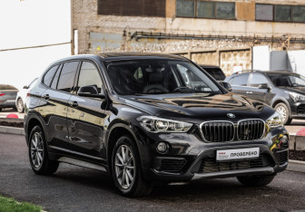 Подержанный автомобиль BMW X1 2019 года (5 фото)
