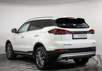 Подержанный автомобиль Geely Atlas Pro 2024 года (7 фото)