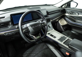 Подержанный автомобиль Exeed TXL 2023 года (11 фото)