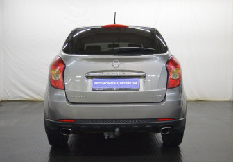 Подержанный автомобиль SsangYong Actyon 2013 года (6 фото)