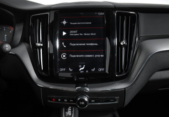 Подержанный автомобиль Volvo XC60 2019 года (16 фото)