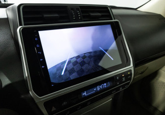 Подержанный автомобиль Toyota Land Cruiser Prado 2022 года (17 фото)