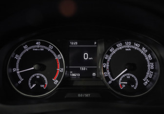 Подержанный автомобиль Skoda Rapid Liftback 2018 года (12 фото)