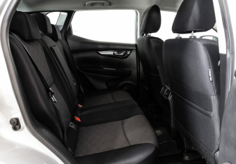 Подержанный автомобиль Nissan Qashqai 2018 года (18 фото)