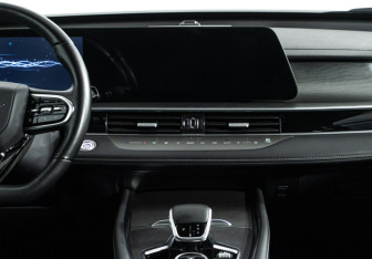 Подержанный автомобиль Chery Tiggo 8 Pro Max 2023 года (14 фото)