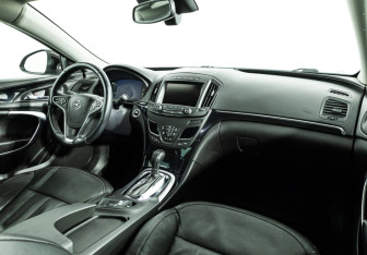 Подержанный автомобиль Opel Insignia Sedan 2013 года (9 фото)